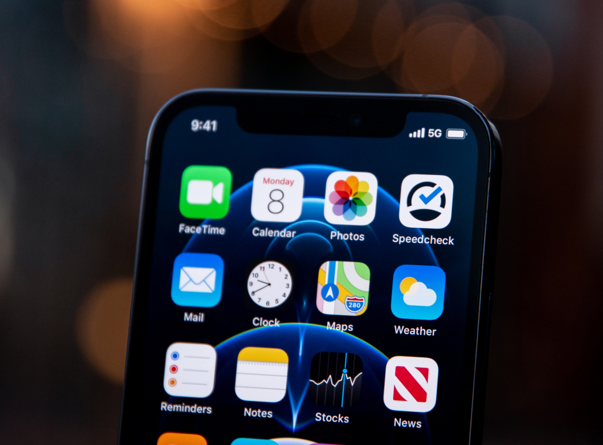 潭牛镇苹果手机维修分享为什么 iPhone 12 在冬季会自动关机 
